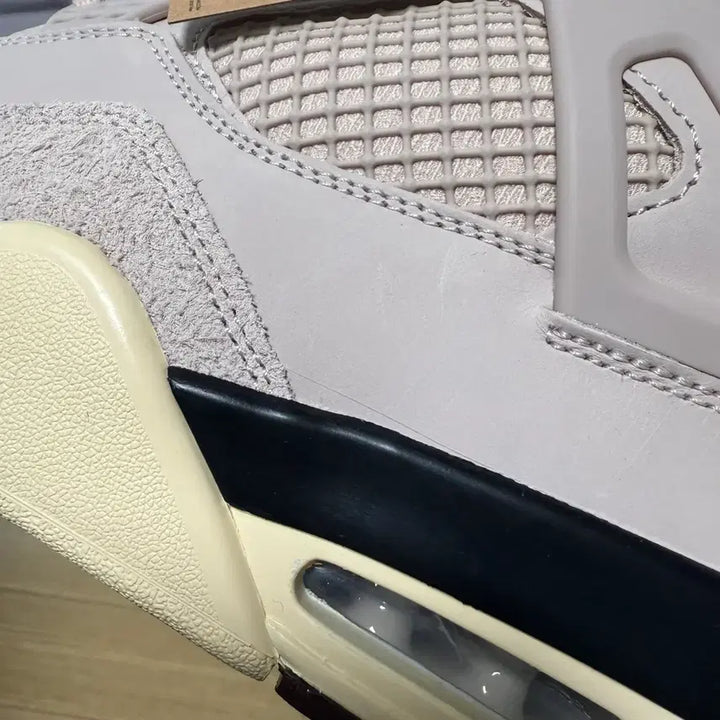 [BUNJANG] Nike Jordan 4 x A Ma Maniére W275 Sneakers / 나이키 조던4 x 아 마 마니에르 w275  새상품 팝니다!