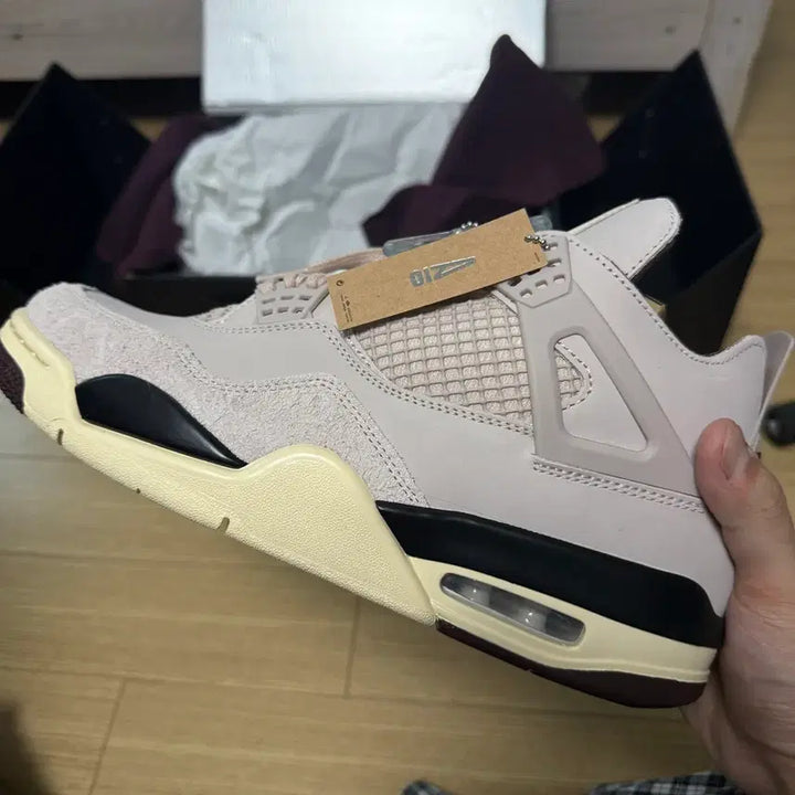 [BUNJANG] Nike Jordan 4 x A Ma Maniére W275 Sneakers / 나이키 조던4 x 아 마 마니에르 w275  새상품 팝니다!