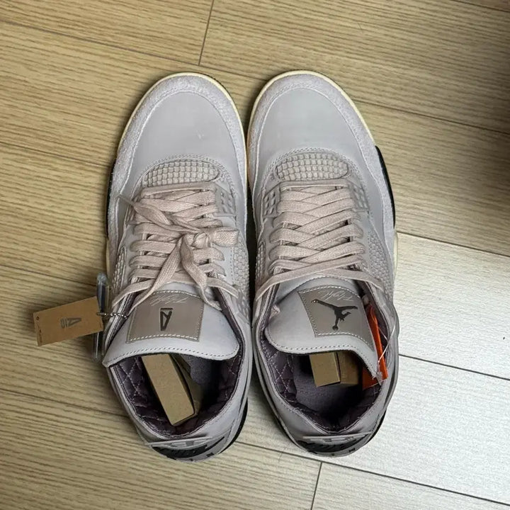 [BUNJANG] Nike Jordan 4 x A Ma Maniére W275 Sneakers / 나이키 조던4 x 아 마 마니에르 w275  새상품 팝니다!