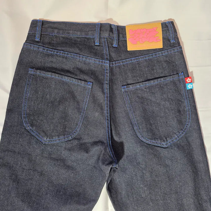 [BUNJANG] VANDY THE PINK Graffiti Denim Pants / [30]반디더핑크 VANDY THE PINK 그라피티 데님 팬츠