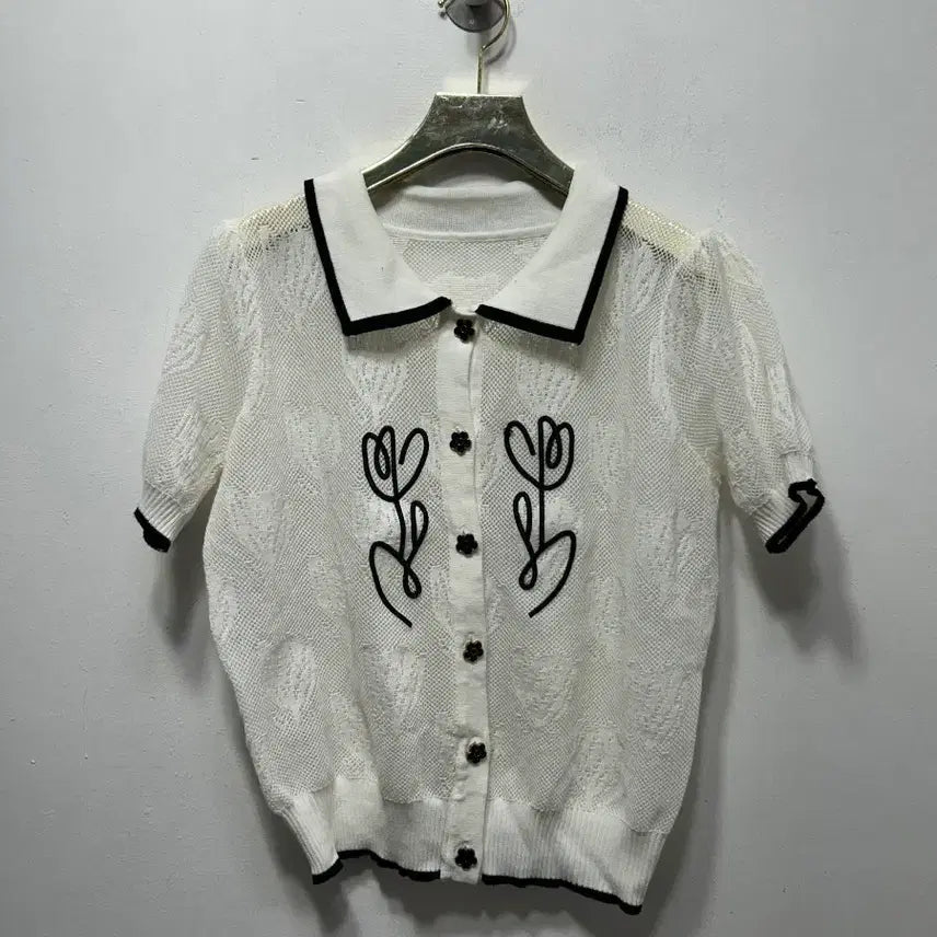 [BUNJANG] White Flower Embroidered Short Sleeve Cardigan Knit Top / 화이트 플라워 자수 반팔 가디건 니트 여성
