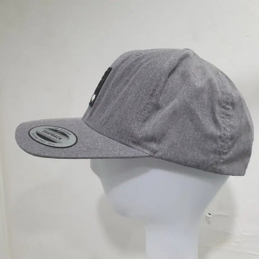 [BUNJANG] Descente Snapback Cap / 데상트 스냅백