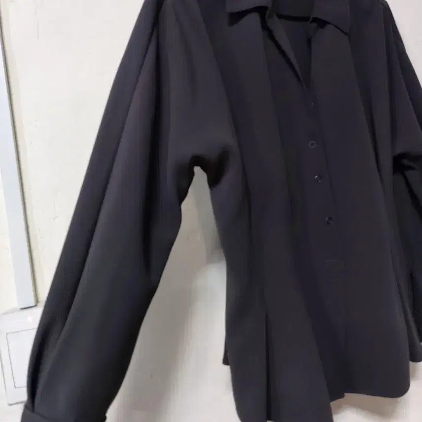 [BUNJANG] SHESMISS Black Blouse / SHESMISS 블라우스