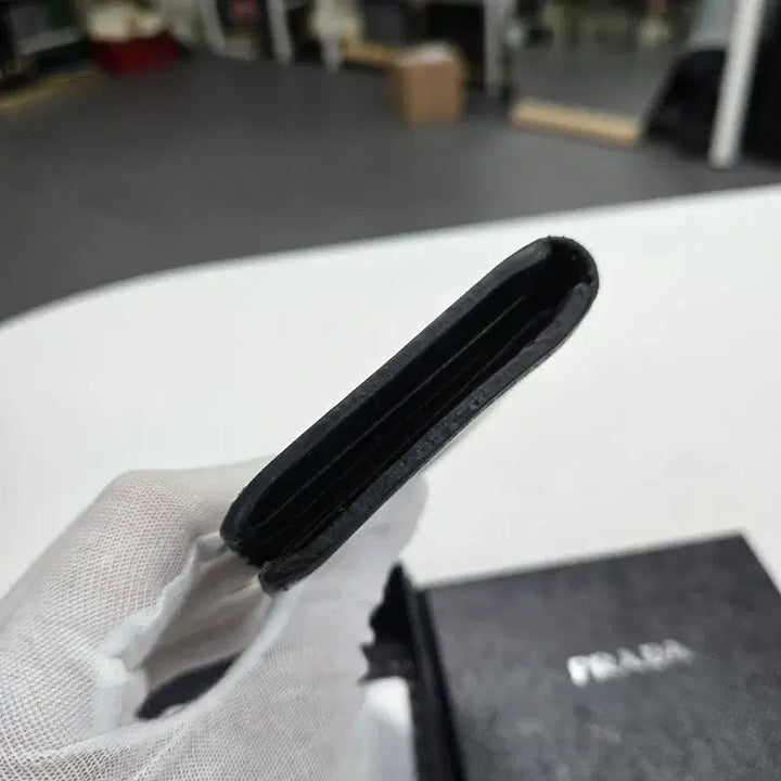 [SOLD OUT] [50%세일] 프라다 사피아노 오거나이저