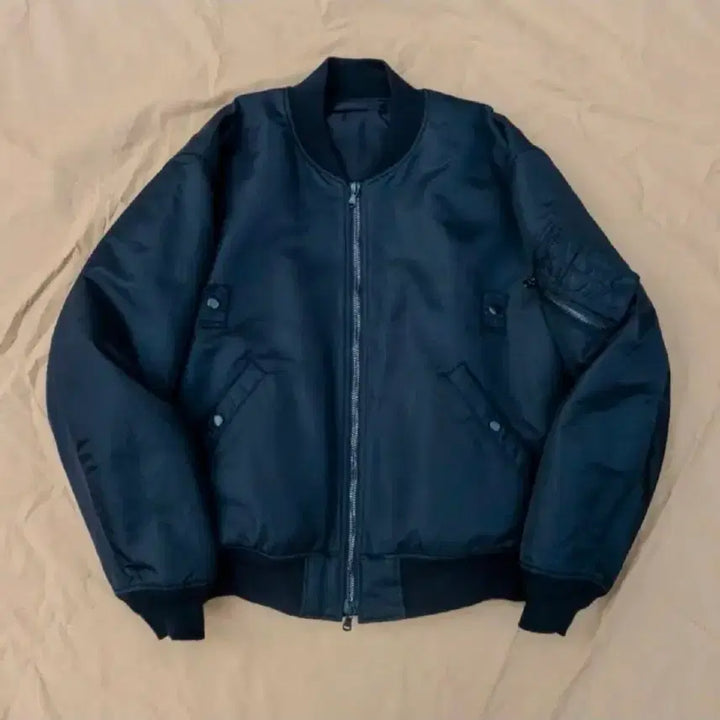 [BUNJANG] Spectator x Neurin Yangban Black MA-1 Bomber Jacket / [L] 스펙테이터 x 느린양반 블랙 ma1 마원
