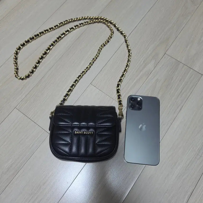 [BUNJANG] Saint Scott Mini Crossbody Bag / Saint Scott 미니 크로스백  판매합니다.