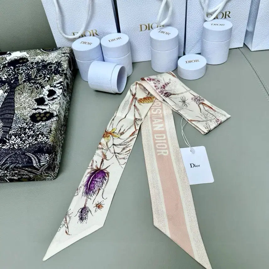[BUNJANG] Dior Mitza Floral Pink Silk Scarf / 디올 미차 스카프 플로럴/핑크