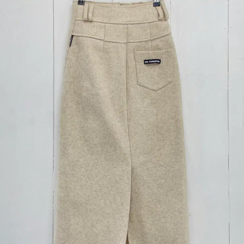 [BUNJANG] UGLYSHADOW Long H-Line Skirt Oatmeal / 어글리쉐도우(UGLYSHADOW) 백포켓 뒷트임 롱 스커트 오트밀