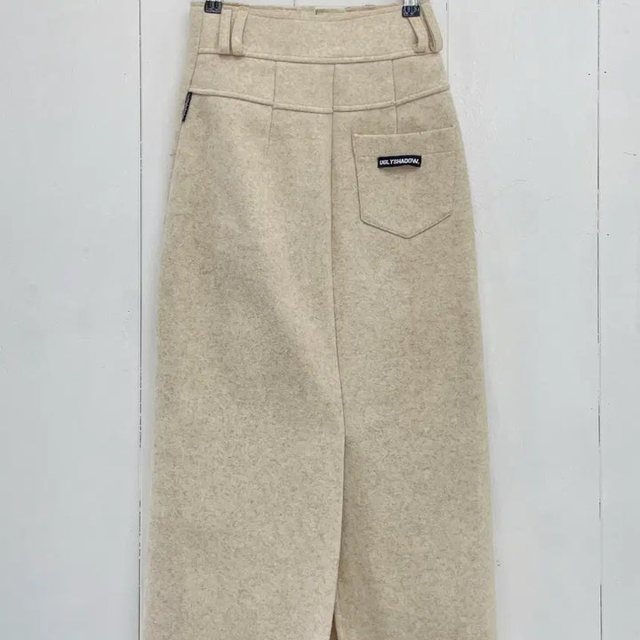 [BUNJANG] UGLYSHADOW Long H-Line Skirt Oatmeal / 어글리쉐도우(UGLYSHADOW) 백포켓 뒷트임 롱 스커트 오트밀