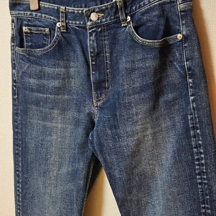 [BUNJANG] Modanine Punk Town Slim Straight Jeans / 모드나인 펑크타운 슬림 스트레이트 진 청바지