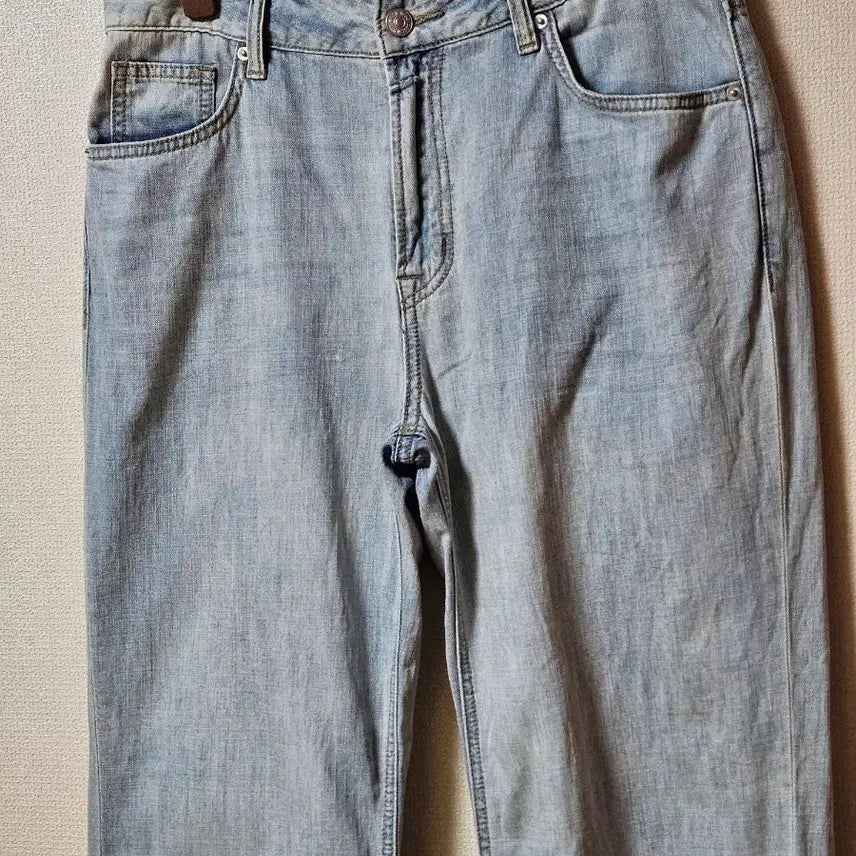 [BUNJANG] Spao Light Blue Denim Pants / 스파오 연청 데님 팬츠