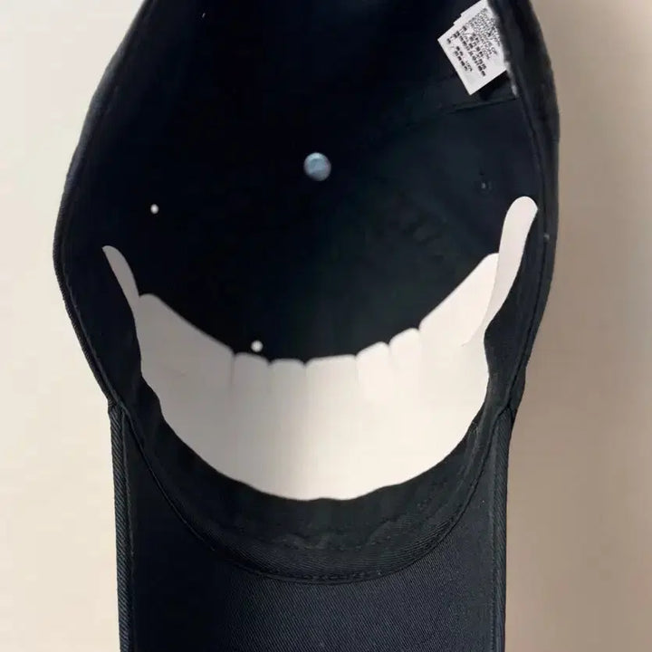 [SOLD OUT] (사이즈 M/L) 나이키 퓨추라 볼캡 올블랙 극미 중고