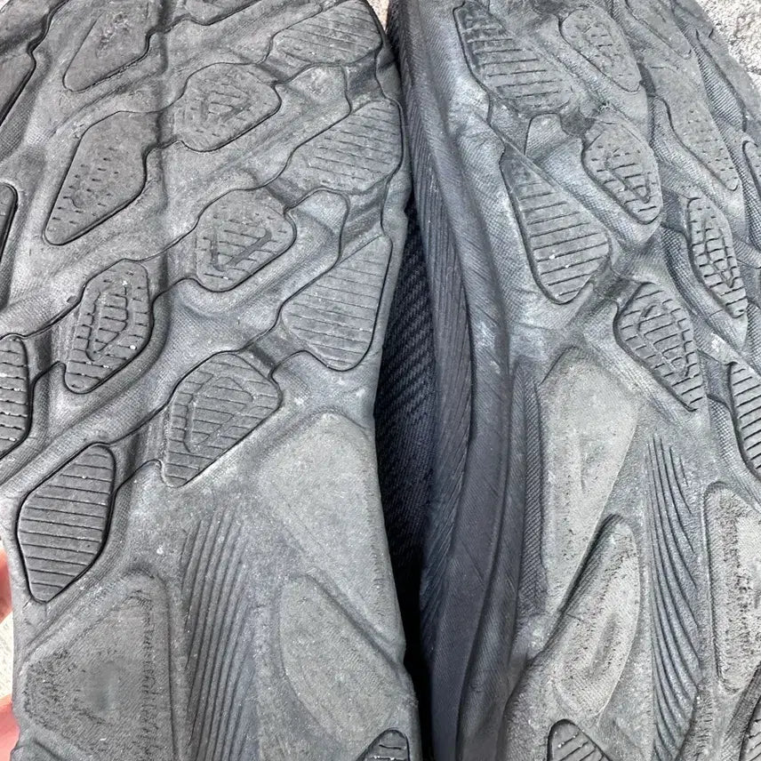 [BUNJANG] Hoka Clifton 9 GTX Black Running Shoes / 호카 클리프톤9 블랙 고어텍스 런닝화