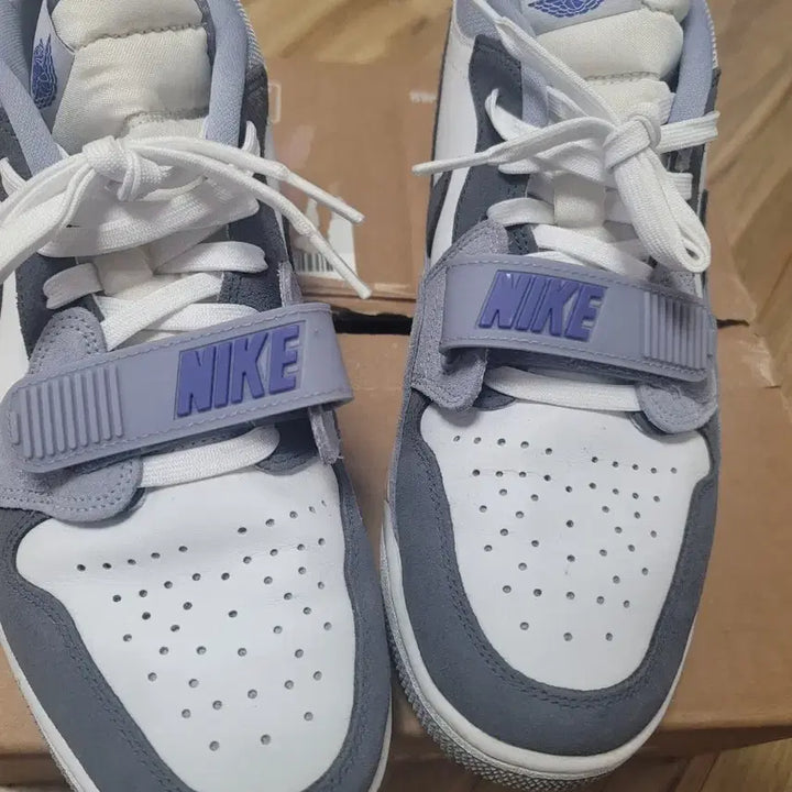 [BUNJANG] Nike Air Jordan Legacy 312 Low Sneakers / 290 나이키 에어 조던 레거시 312 로우 M