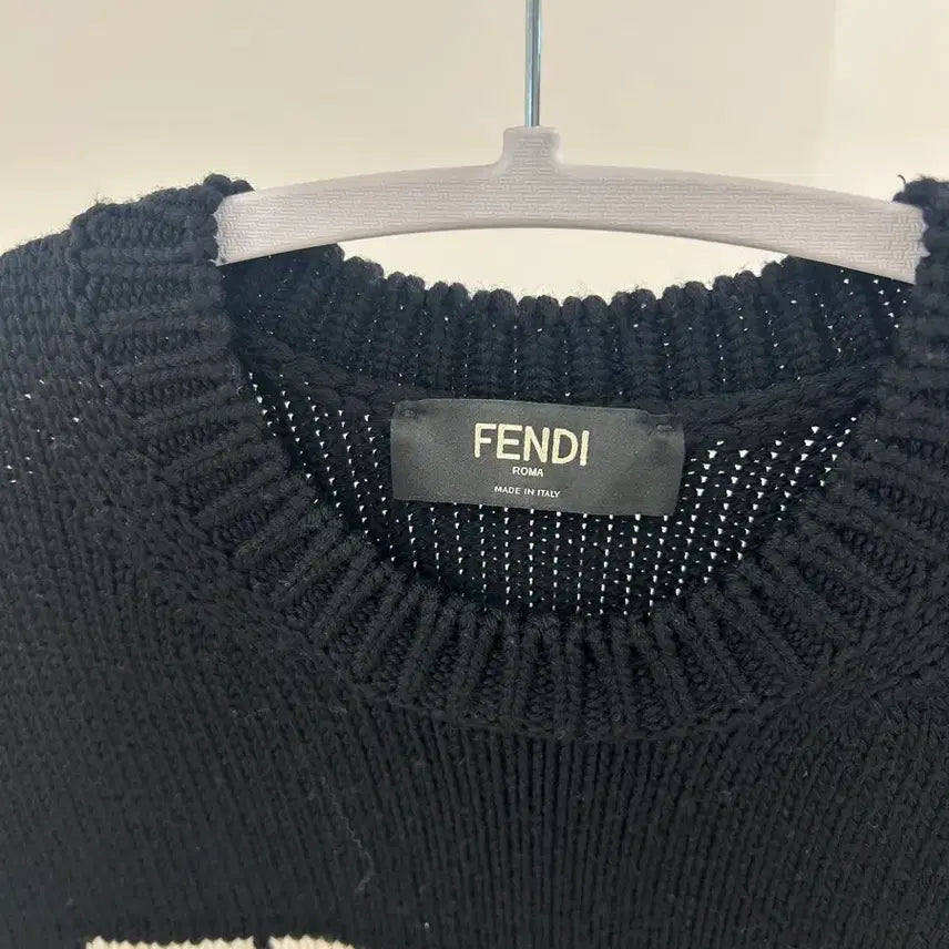 [BUNJANG] Fendi Intarsia Logo Knit Black Size 48 / (48) 펜디 인타르시아 로고 니트 블랙
