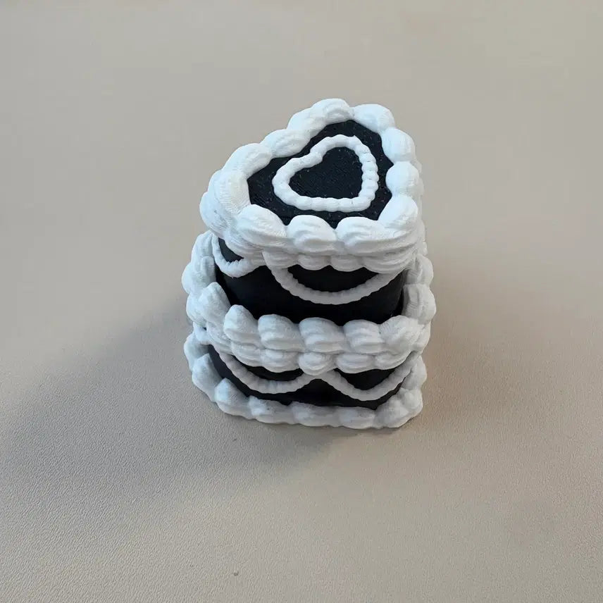 [BUNJANG] Black &amp; White Cream Cheese Mechanical Keyboard / 하트 케이크 키캡 클리커 블랙&amp;화이트 도각도각 크림치즈축