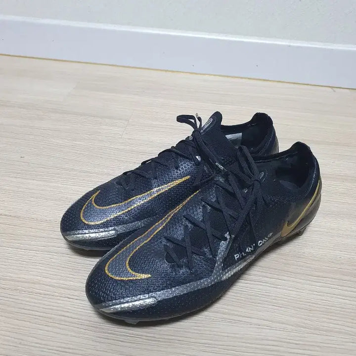 [BUNJANG] Nike Phantom GT2 Elite Soccer Cleats 265 / 나이키 팬텀 GT2 엘리트 축구화 265