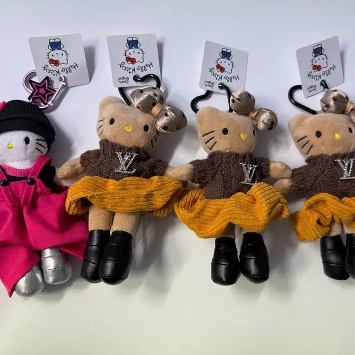 [BUNJANG] Sanrio Hello Kitty Long Kitty Doll Keyring / 산리오 헬로키티 롱키티 인형 키링