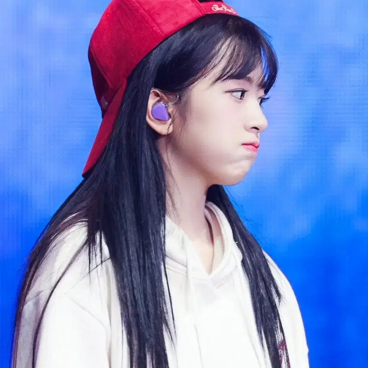 [BUNJANG] IVE From Queen MD Ball Cap / 아이브 볼캡 첫 팬콘서트 팬미 프롬퀸 MD 엠디 굿즈 미개봉 새상품