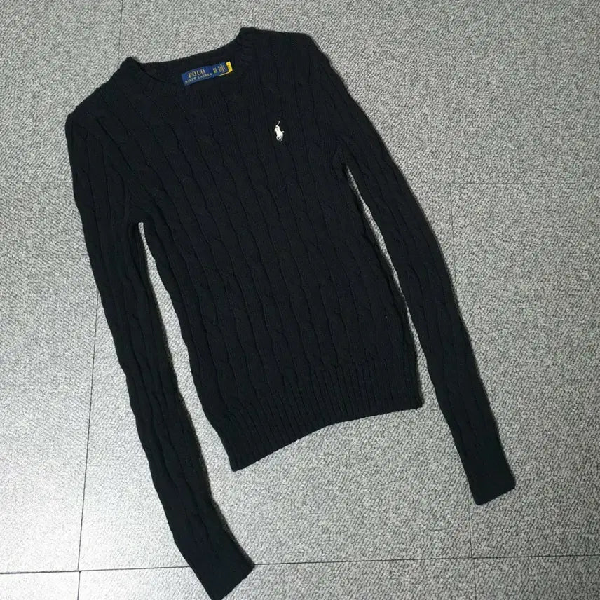 [SOLD OUT] 폴로랄프로렌 꽈배기니트 판매합니다
