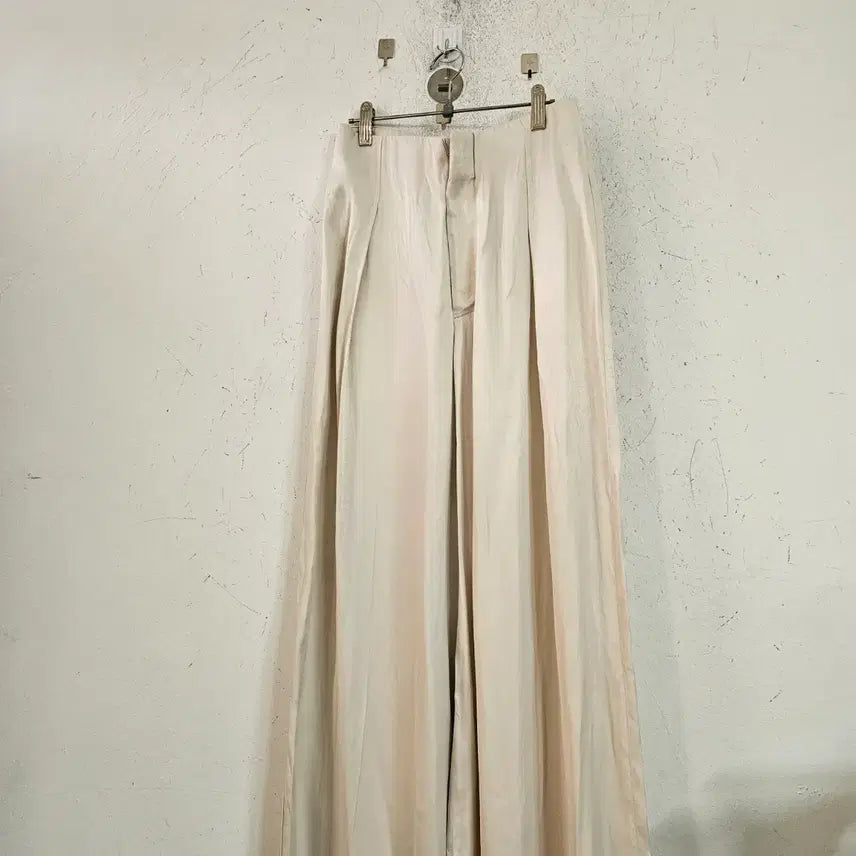 [SOLD OUT] 자라아이보리 와이드 롱 슬랙스