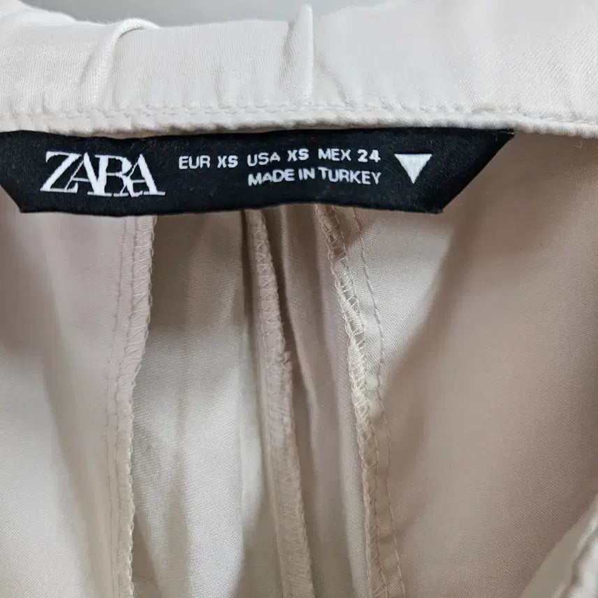 [SOLD OUT] 자라아이보리 와이드 롱 슬랙스