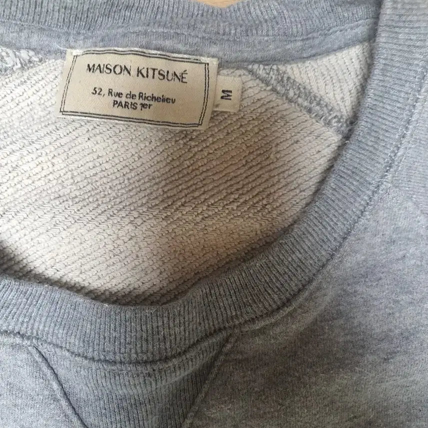 [BUNJANG] Maison Kitsune Tricolor Fox Sweatshirt (M) / 메종키츠네 트리컬러 폭스 맨투맨m