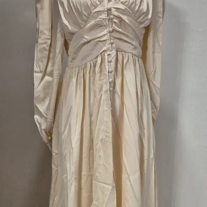 [BUNJANG] Ivory Long Button Detail Dress (55-66) / 아이보리 롱 원피스 버튼 디테일 55-66 op7