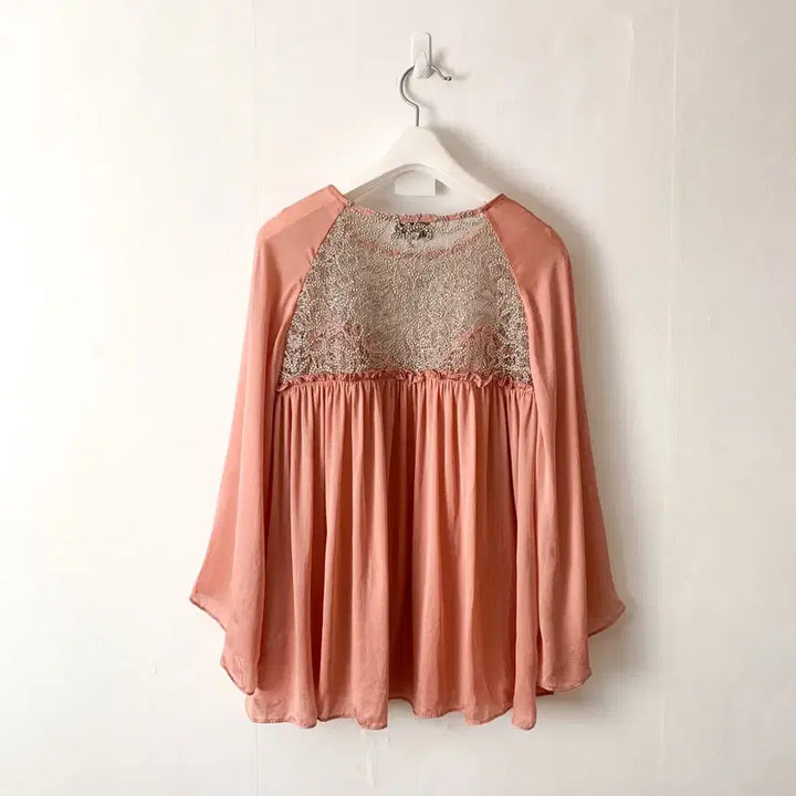 [BUNJANG] Paul &amp; Joe Silk Lace Shirred Blouse / [S] 폴앤조 실크 코르돈 레이스 플레어 블라우스