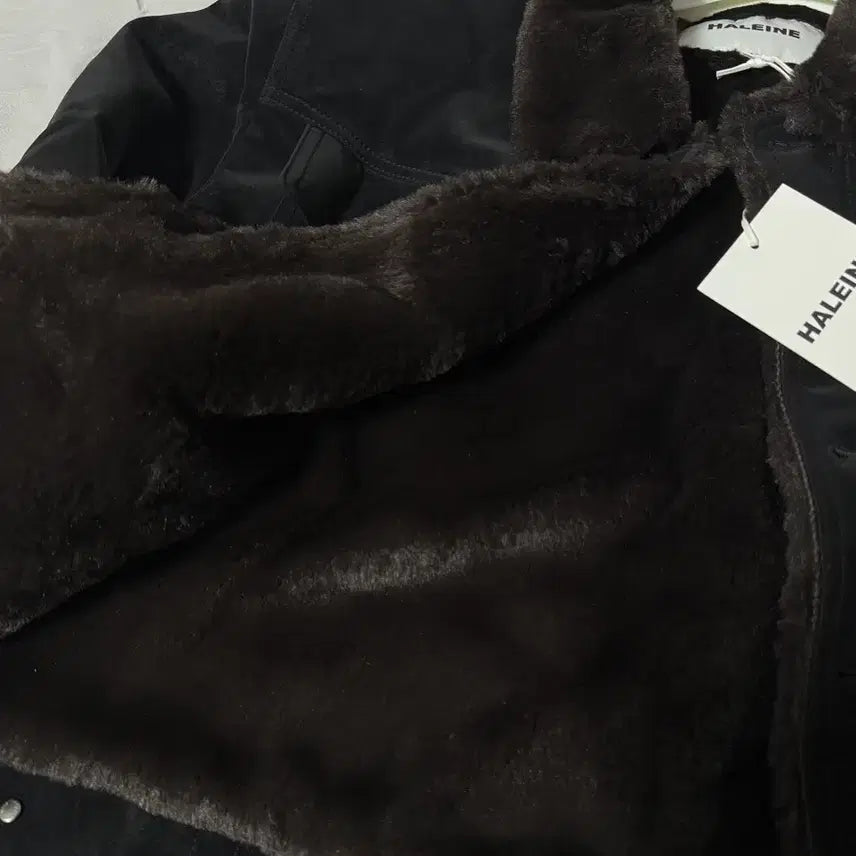 [BUNJANG] Alainne Velour Faux Fur Trucker Jacket / 새상품) 알렌느 벨루어 퍼 트러커 자켓 블랙/브라운 1사이즈