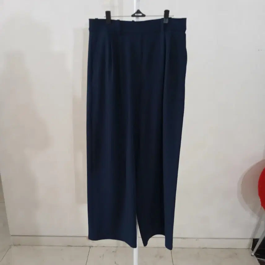 [SOLD OUT] 룰루레몬 옴므 핀턱 와이드팬츠 L