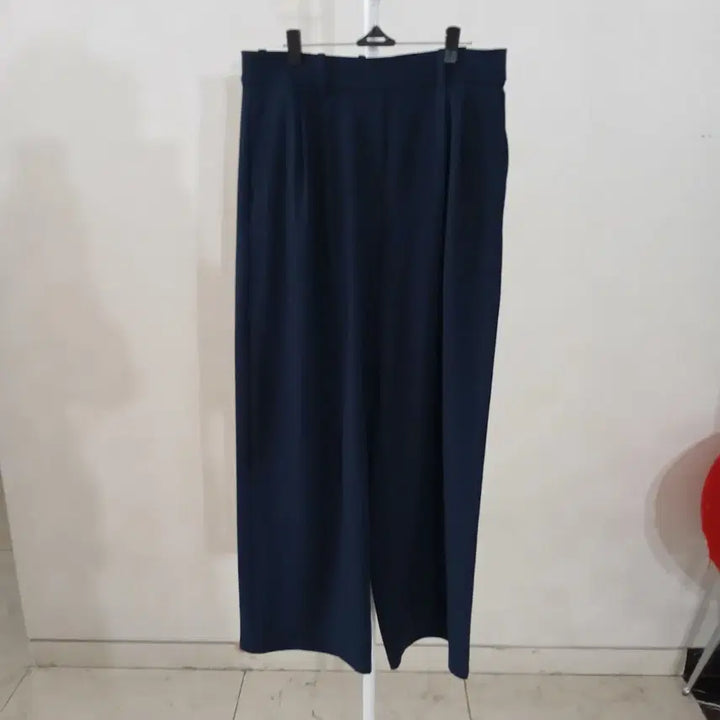 [SOLD OUT] 룰루레몬 옴므 핀턱 와이드팬츠 L