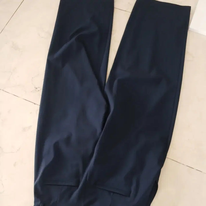 [SOLD OUT] 룰루레몬 옴므 핀턱 와이드팬츠 L