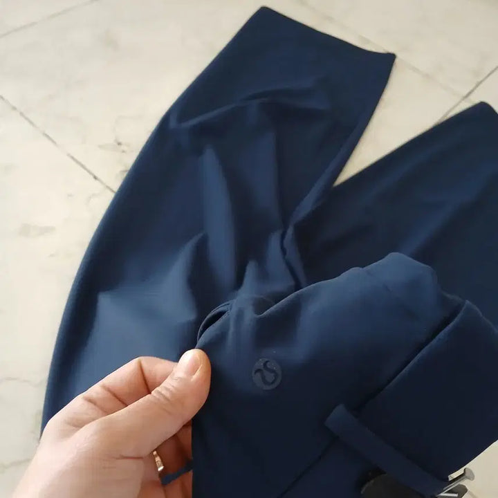 [SOLD OUT] 룰루레몬 옴므 핀턱 와이드팬츠 L