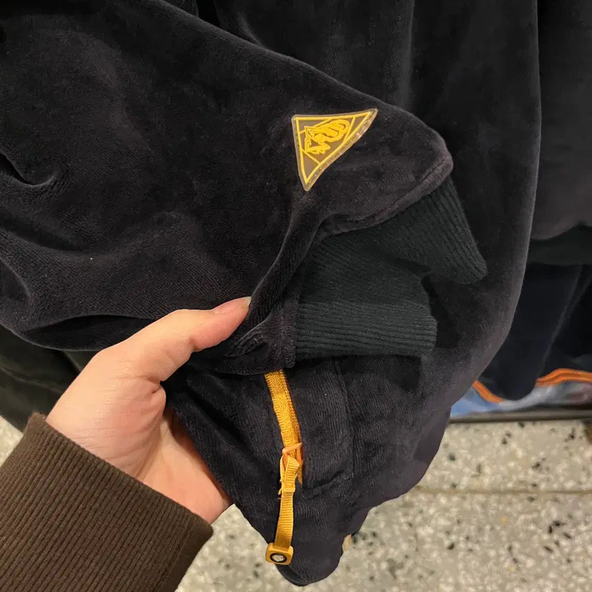 [BUNJANG] Roca Wear Velvet Hoodie Zip-Up / Roca wear 로카웨어 벨벳 후드 집업