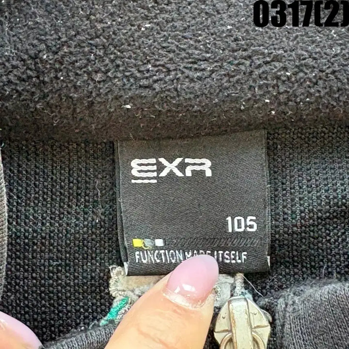 [SOLD OUT] EXR 반집업 맨투맨 블랙 105