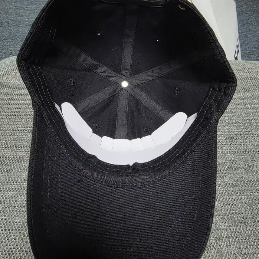 [SOLD OUT] 크림 볼캡 모자