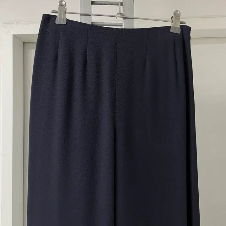 [BUNJANG] Valentino Navy Slacks (Size 40W) / 발렌티노 네이비 슬랙스 40(W)
