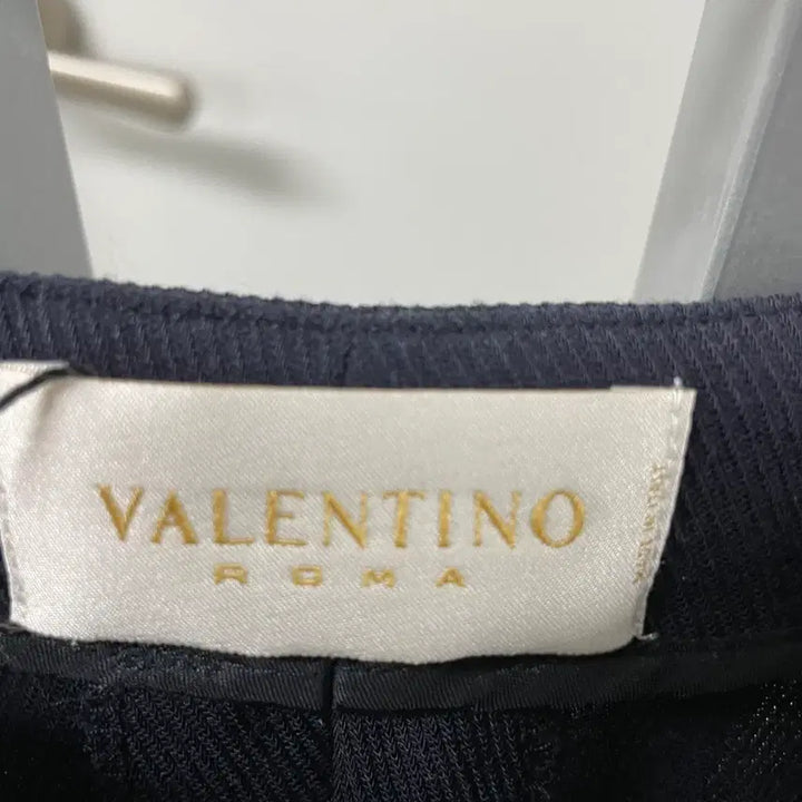 [BUNJANG] Valentino Navy Slacks (Size 40W) / 발렌티노 네이비 슬랙스 40(W)