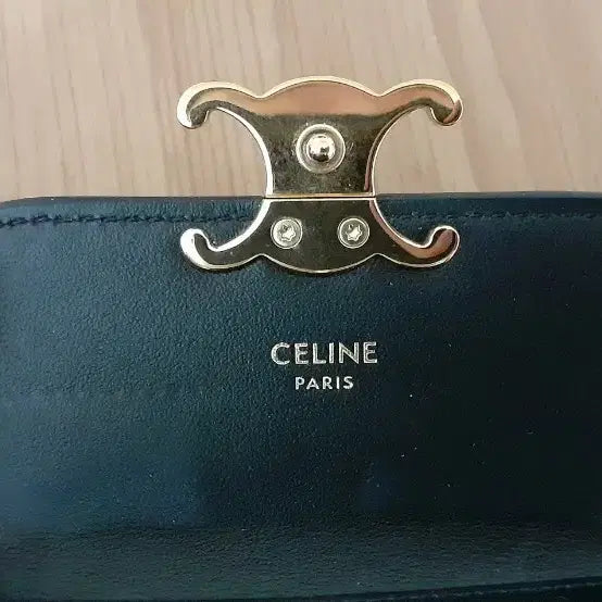 [BUNJANG] Celine Triomphe Card Wallet / 셀린느 트리옹프 카드지갑 팝니다.