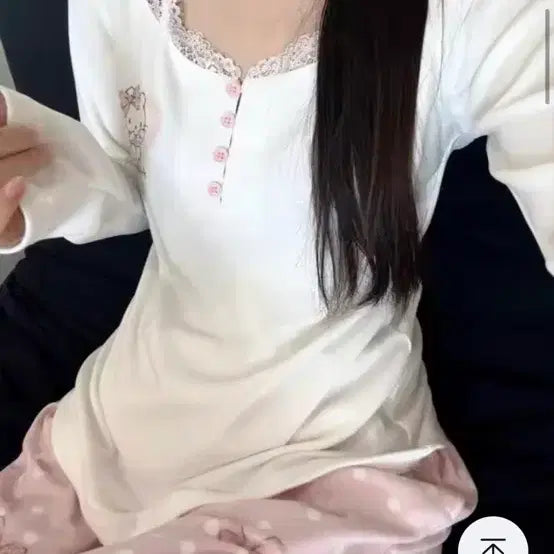 [BUNJANG] Sanrio Hello Kitty Pink Pajama Set / 통통녀 카와이 헬로키티 여성 핑크 여리 잠옷 세트 홈웨어 파자마 산리오