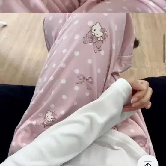 [BUNJANG] Sanrio Hello Kitty Pink Pajama Set / 통통녀 카와이 헬로키티 여성 핑크 여리 잠옷 세트 홈웨어 파자마 산리오