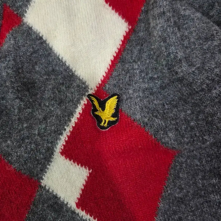 [BUNJANG] Lyle &amp; Scott Charcoal Gray Argyle V-neck Knit Sweater / 라일앤스콧 차콜 그레이 아가일 브이넥 니트