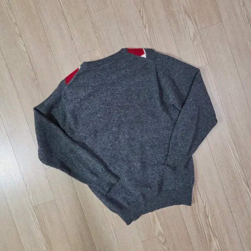 [BUNJANG] Lyle &amp; Scott Charcoal Gray Argyle V-neck Knit Sweater / 라일앤스콧 차콜 그레이 아가일 브이넥 니트