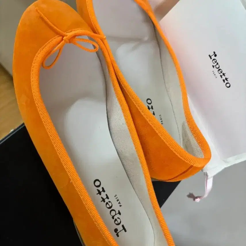 [BUNJANG] Repetto Cendrillon Orange Flat Shoes / 레페토 산드리옹 플랫슈즈 오렌지 새상품 (VO86CV140)