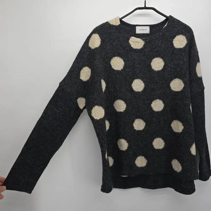 [SOLD OUT] 일본 빈티지 도트 니트 / 루즈핏 니트 A30029