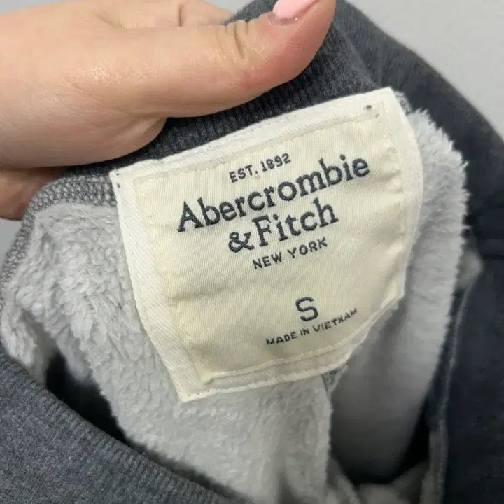 [BUNJANG] Abercrombie &amp; Fitch Gray Training Pants S / 아베크롬비 A&amp;F 그레이 트레이닝 바지 S