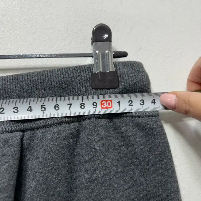 [BUNJANG] Abercrombie &amp; Fitch Gray Training Pants S / 아베크롬비 A&amp;F 그레이 트레이닝 바지 S