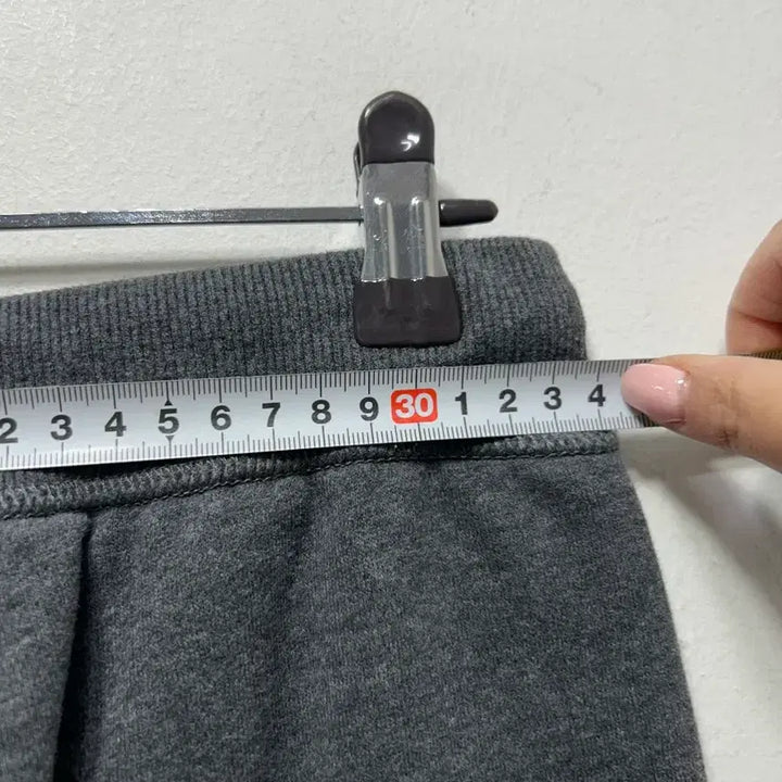 [BUNJANG] Abercrombie &amp; Fitch Gray Training Pants S / 아베크롬비 A&amp;F 그레이 트레이닝 바지 S