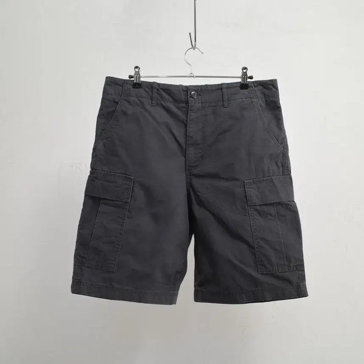 [BUNJANG] Uniqlo Cargo Shorts / uniqlo / cargo shorts